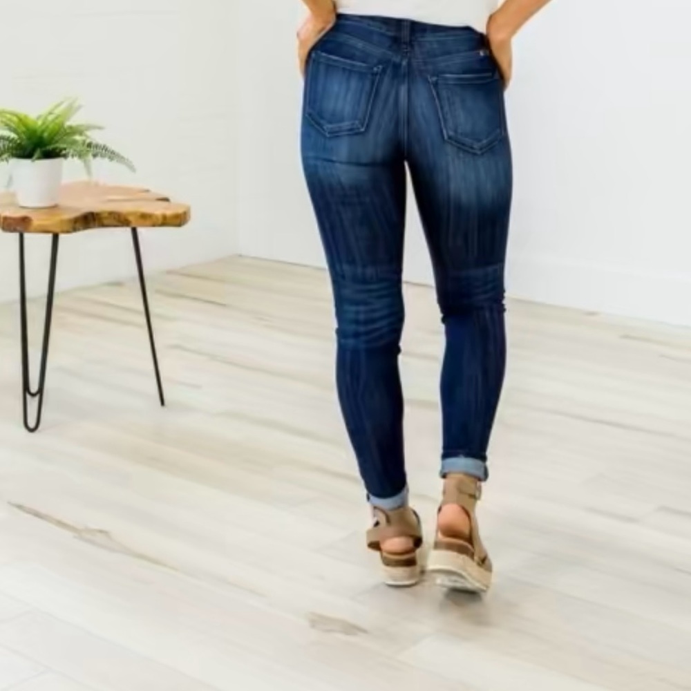 NWT KanCan Mid Rise Super Skinny Jeans #2 - Picture 2 of 9
